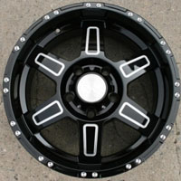 18 Inch Glossed Black w/ Machined Automotive Rims 18" Wheels - Set of 4