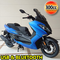 Storm S-300 Scooter 300cc Moped Fully Automatic w/USB & Bluetooth
